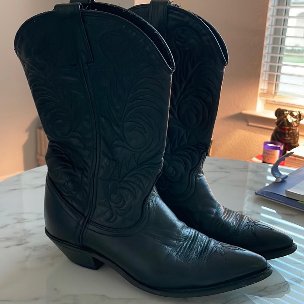 Vintage  ACME Black western cowboy cowgirl Leather women’s boots